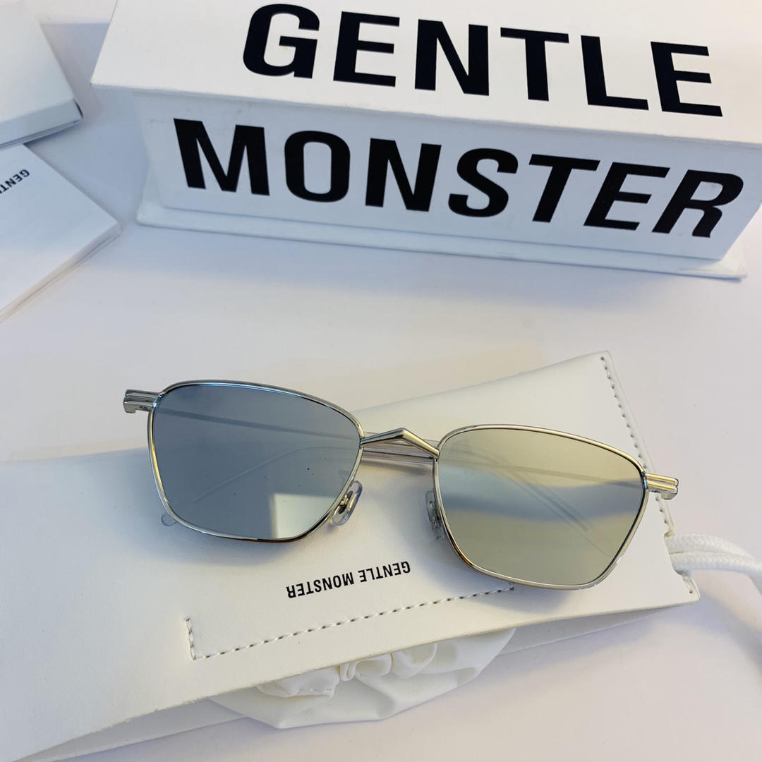 Gentle Monster Men’s Sunglasses ASS650082